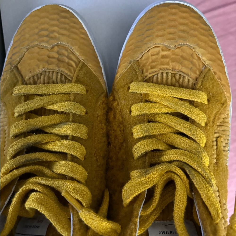 Golden Goose Men’s Yellow Midstar Sneakers - Picture 6 of 8